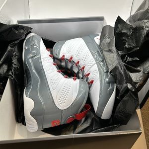 Deadstock Air Jordan 9 Retro size 10 men’s